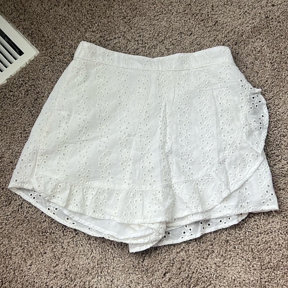 Hollister crochet skort